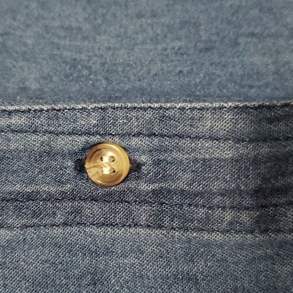 Vintage Cherokee Button Down Embroidery Denim Shirt Size Medium - Picture 2 of 7